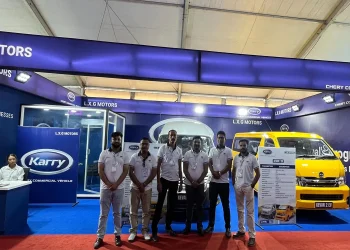 क्यारीका दुई नयाँ विद्युतीय भ्यान नेपाली बजारमा सार्वजनिक